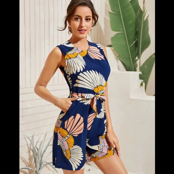 Navy Graphic Print Belted Sleeveless Romper - Picture 5 of 7